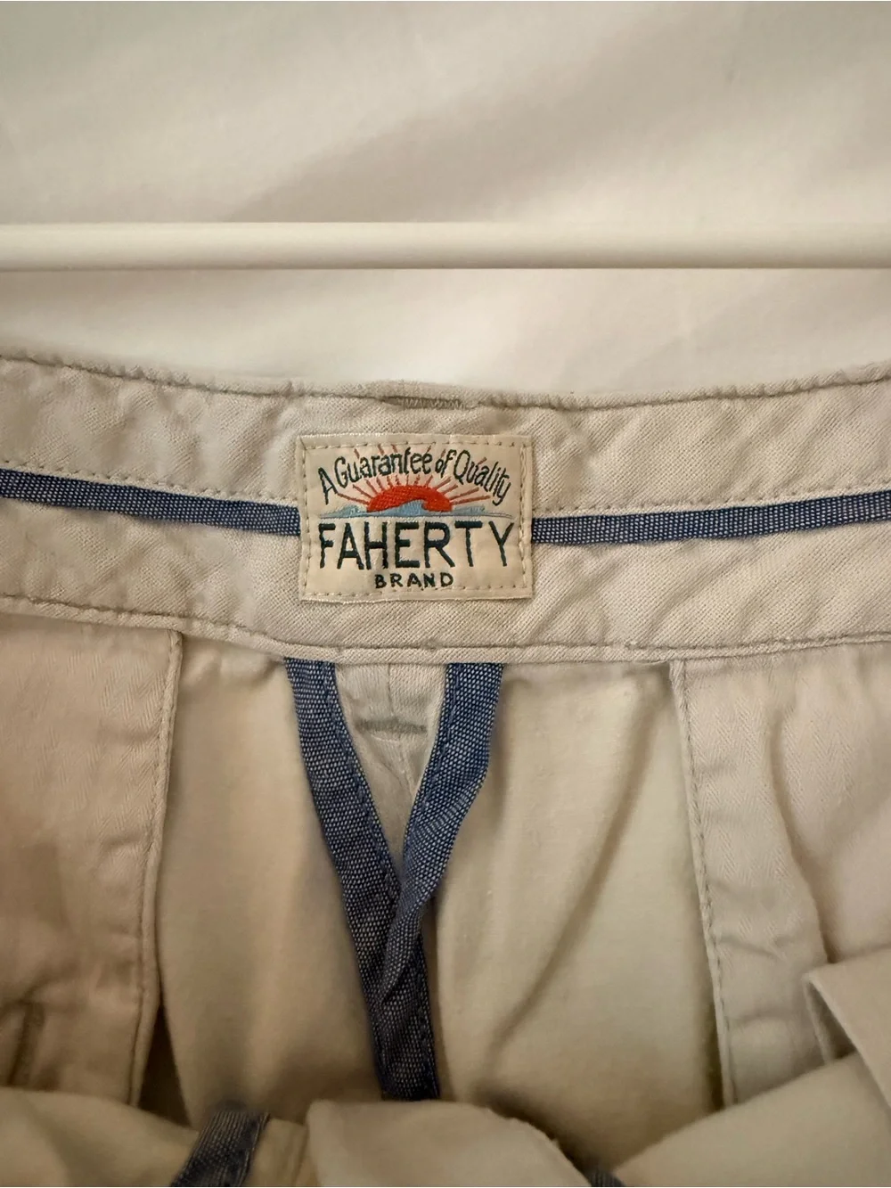 Faherty Men's Flat Front Chino Shorts in Light Khaki